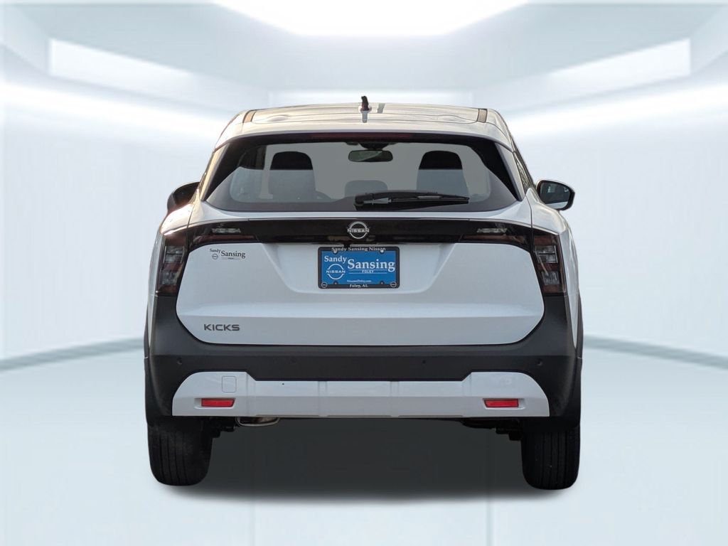 2026 Nissan Kicks S photo 3