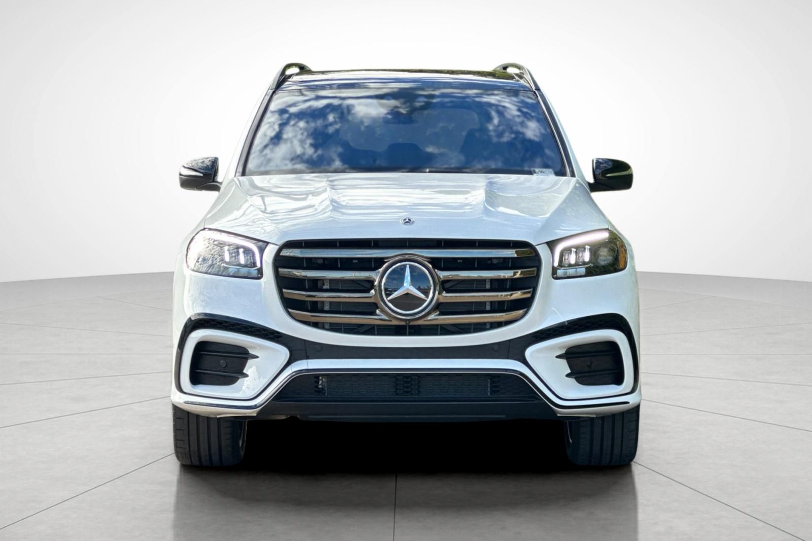 2026 Mercedes Benz GLS 580 4MATIC photo 6