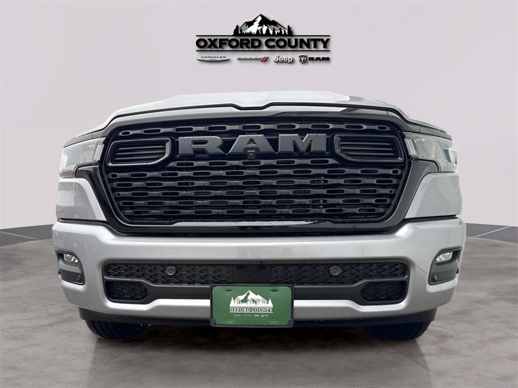 2025 Ram 1500 Tradesman photo 3