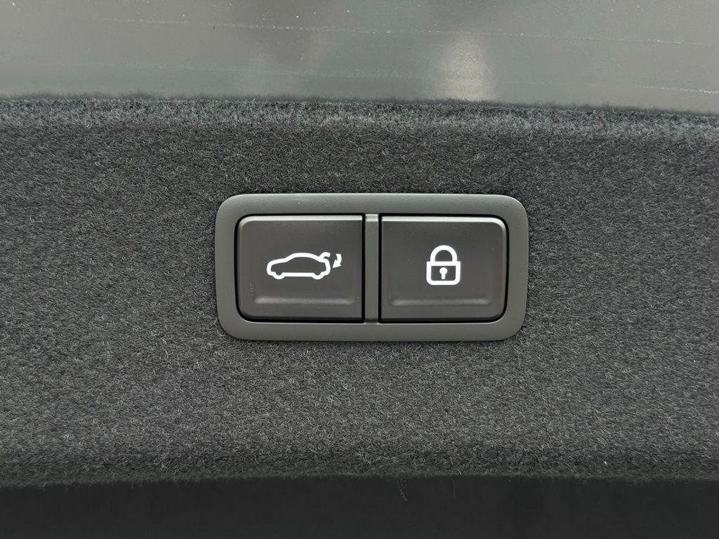 2026 Genesis G80 2.5T Sport Prestige photo 15