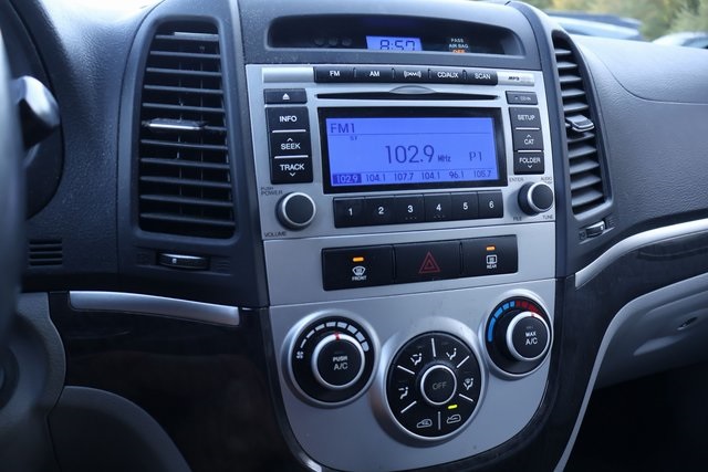 2009 Hyundai Santa Fe GLS photo 13