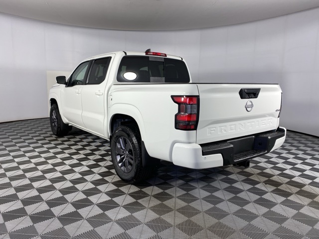 2025 Nissan Frontier SV photo 4