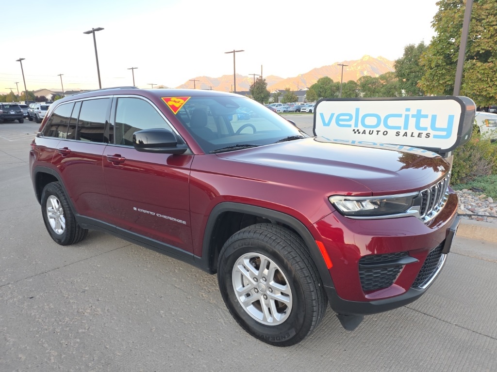 2023 Jeep Grand Cherokee Laredo's photo