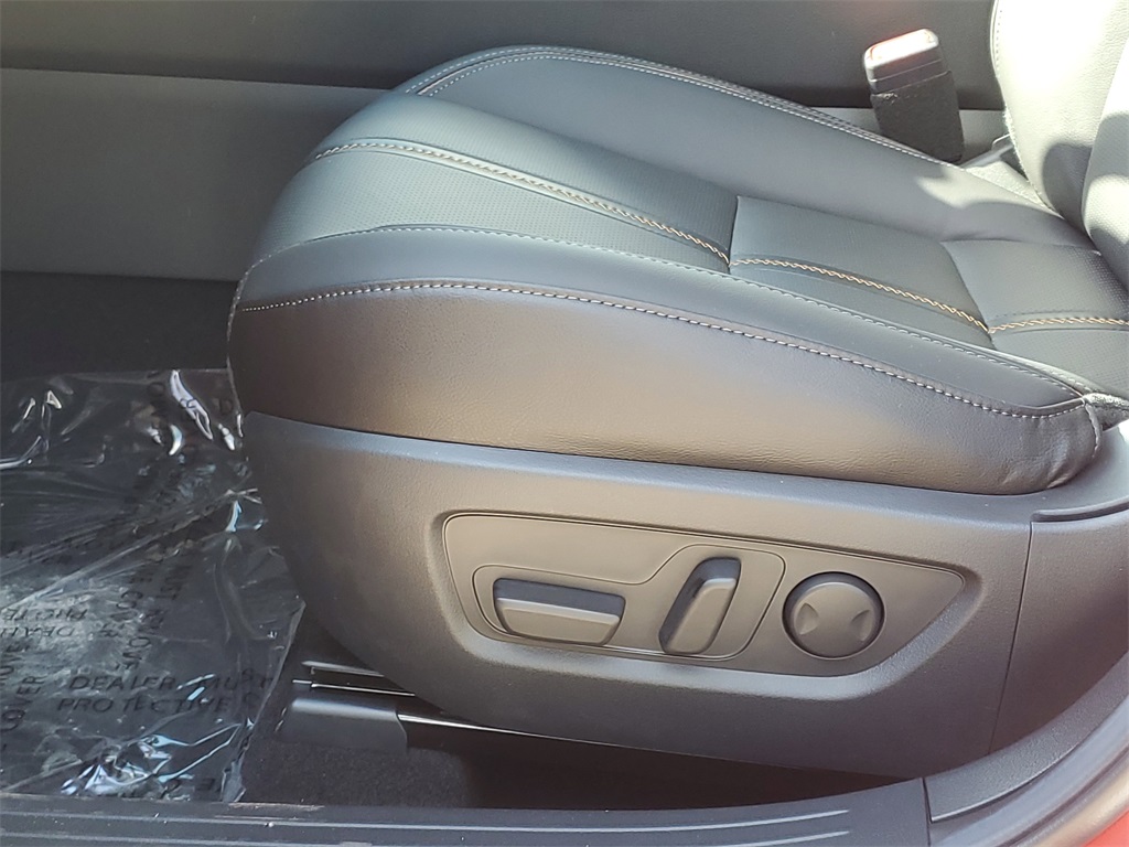 2025 Mazda CX-50 Premium photo 11