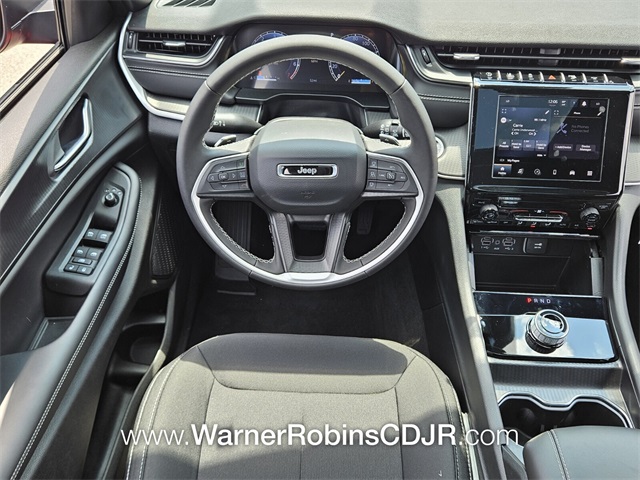 2025 Jeep Grand Cherokee Laredo X photo 7