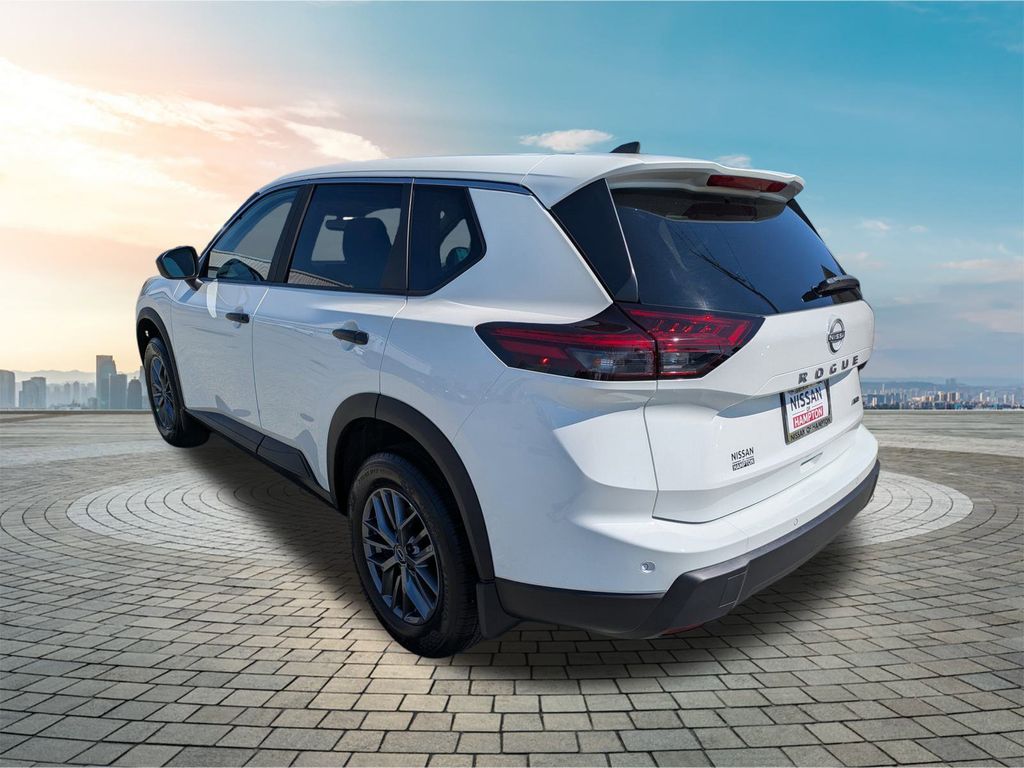 2026 Nissan Rogue S photo 3
