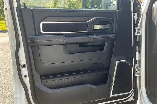 2025 Ram 2500 Laramie photo 21