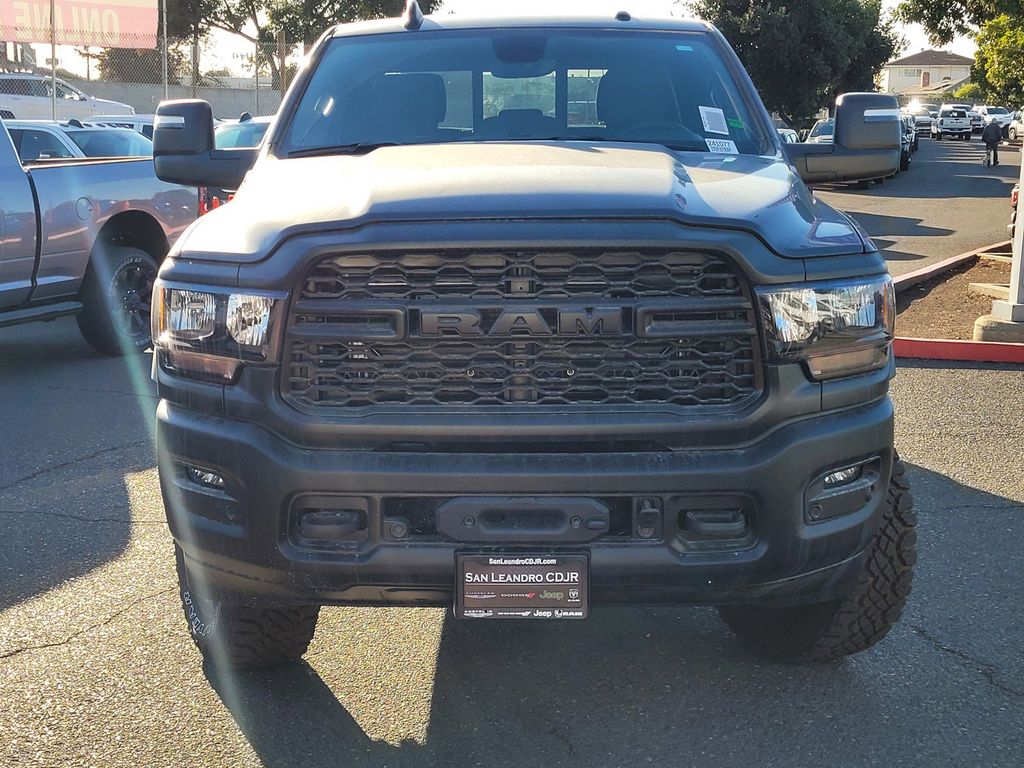 2024 Ram 2500 Tradesman photo 3