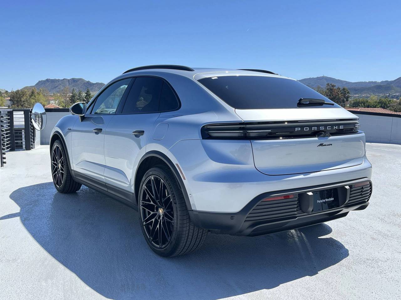 Certified 2025 Porsche Macan Base with VIN WP1AD2XA2SL076447 for sale in Thousand Oaks, CA