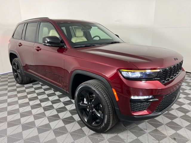 2025 Jeep Grand Cherokee Limited's photo