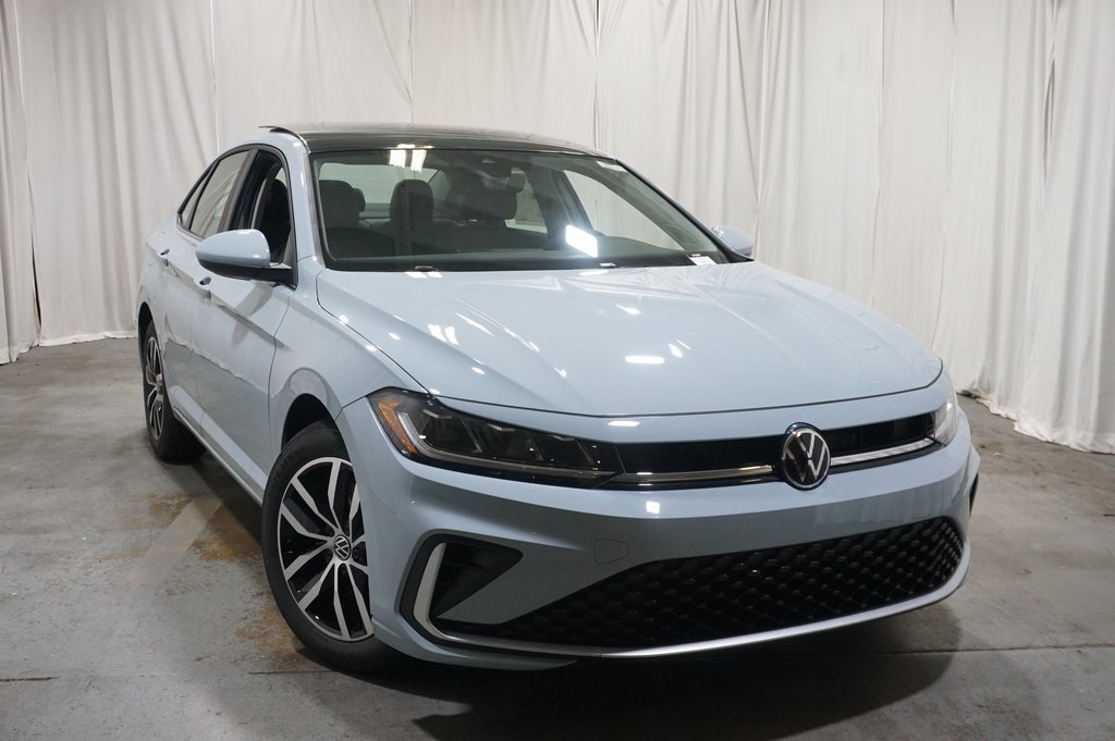 2025 Volkswagen Jetta 1.5T SE photo 3