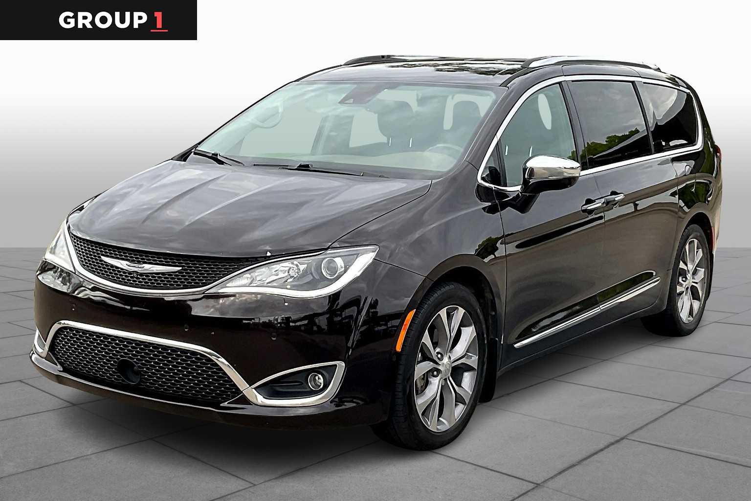 Pre-Owned 2019 Chrysler Pacifica Limited Mini-van, Passenger in