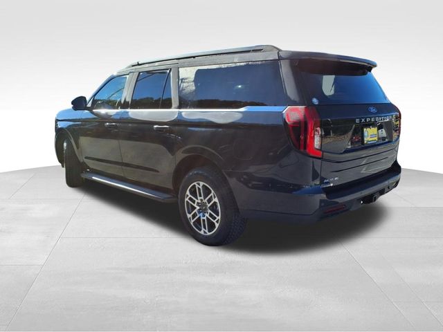 2025 Ford Expedition MAX photo 4