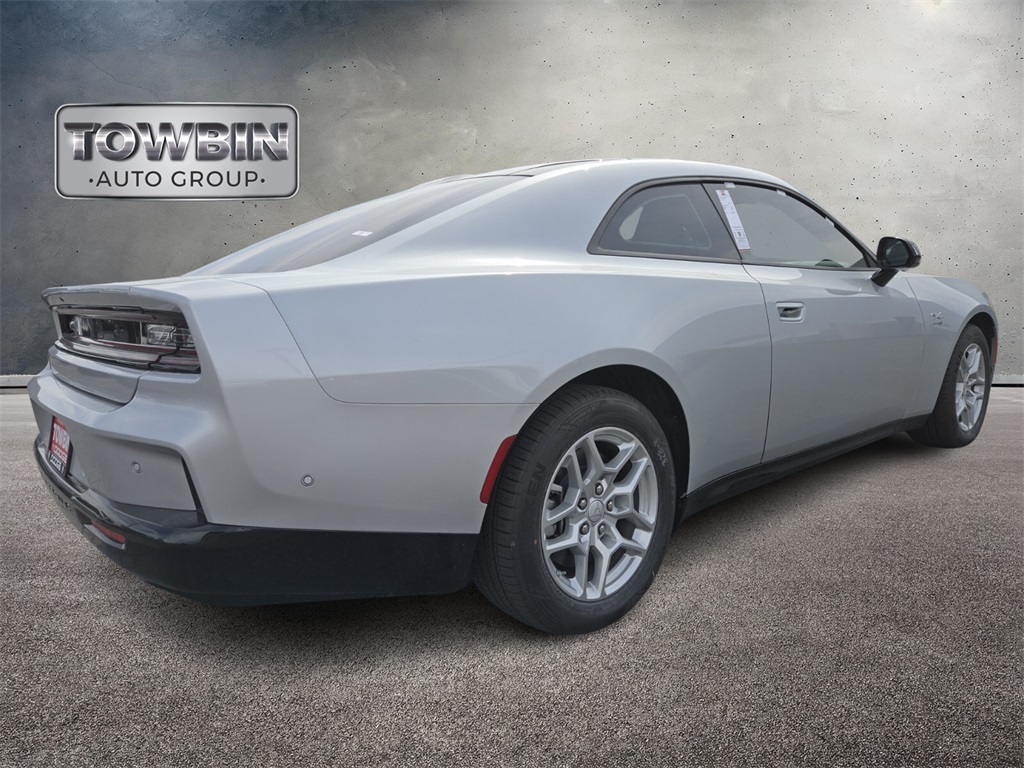 2025 Dodge Charger R/T photo 3