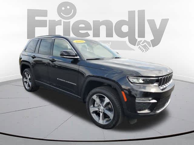 2025 Jeep Grand Cherokee Limited photo 8