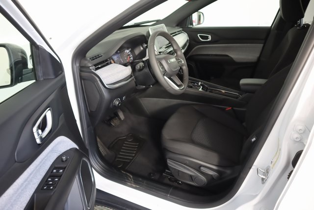 2025 Jeep Compass Sport photo 7