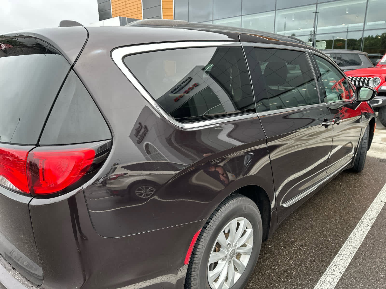 Used 2017 Chrysler Pacifica Touring-L with VIN 2C4RC1BG6HR525368 for sale in Brooklyn Park, Minnesota