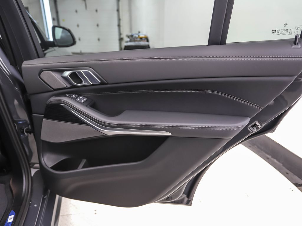 New 2026 Gray Metallic BMW xDrive40i image 3