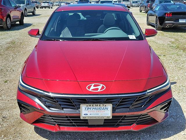 2025 Hyundai Elantra SEL Sport photo 21