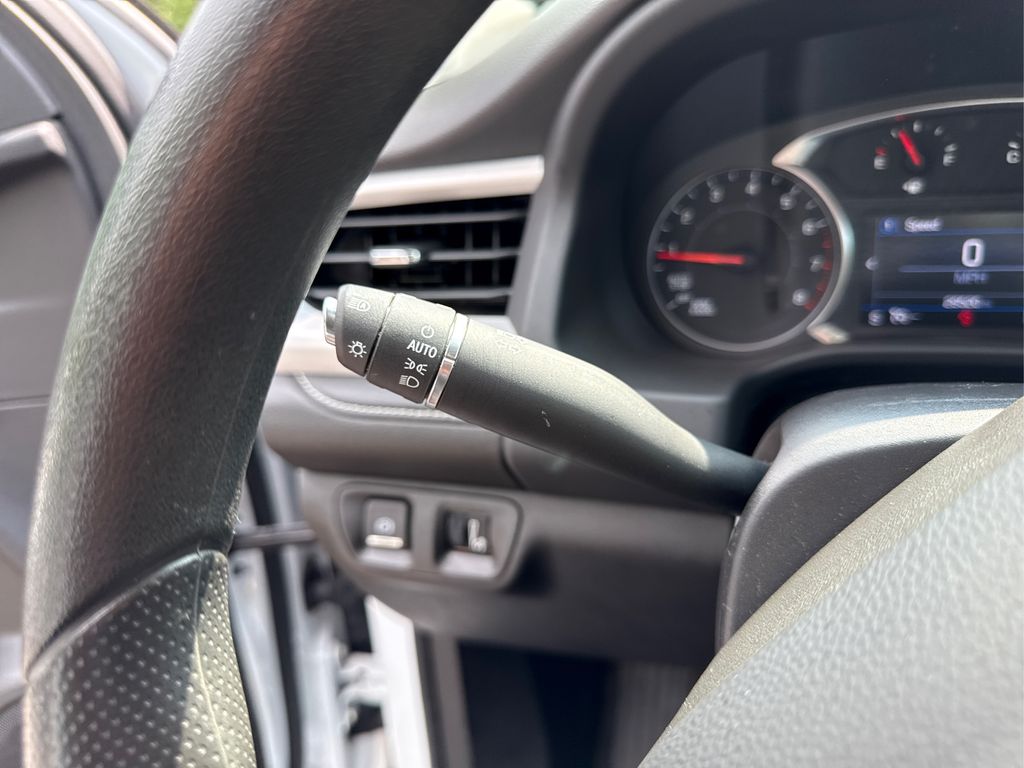 2023 Gmc Acadia SLE photo 22