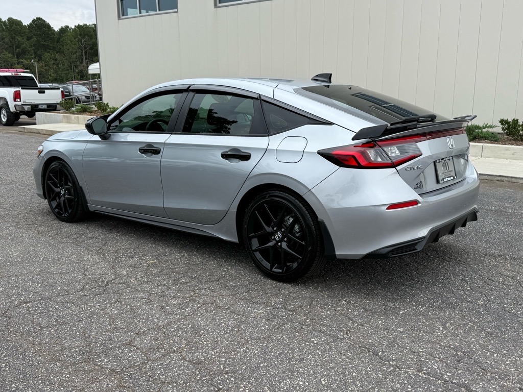 2025 Honda Civic Sport photo 4