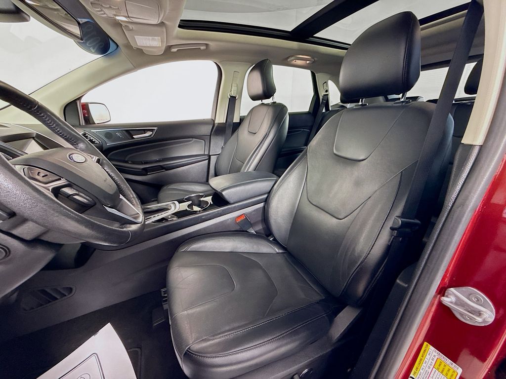 2018 Ford Edge Titanium photo 20