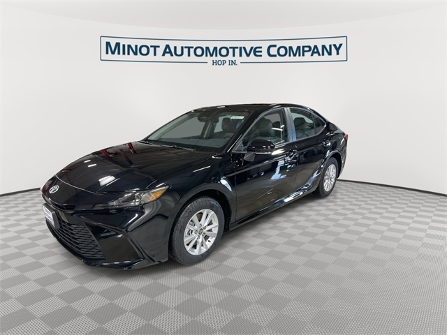 2026 Toyota Camry LE photo 2
