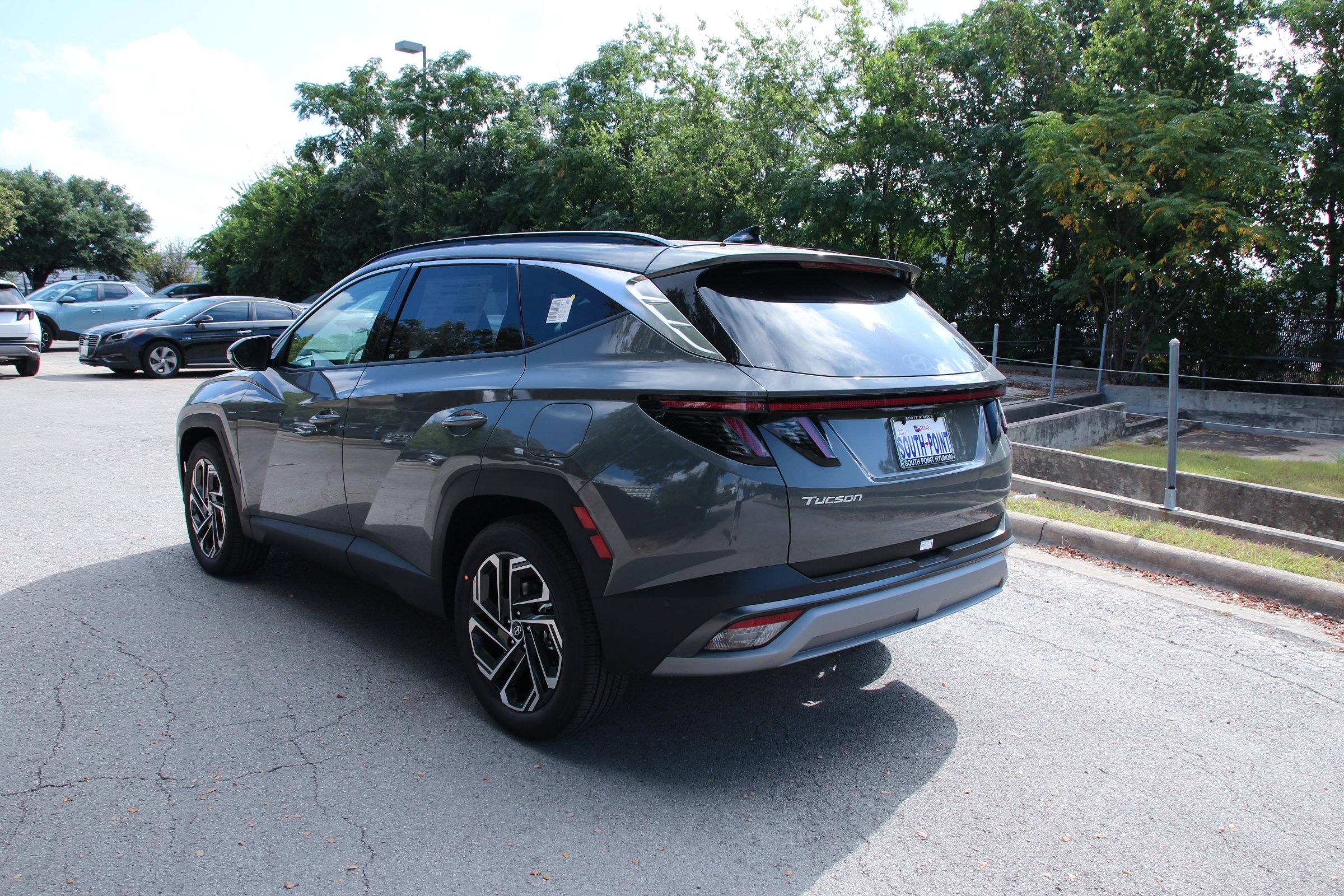 2026 Hyundai Tucson Limited photo 6
