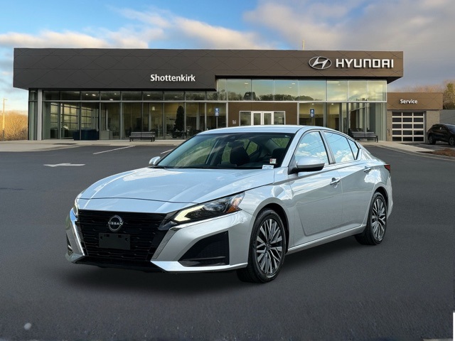 2023 Nissan Altima SV