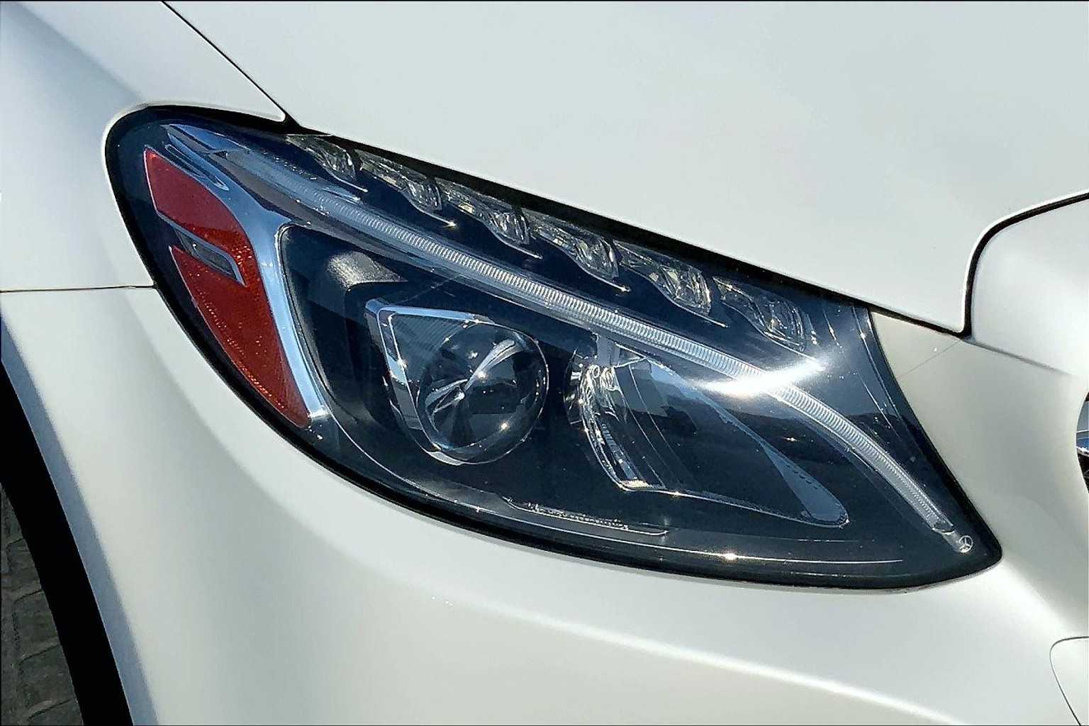 2015 Mercedes Benz C 300 4MATIC photo 22