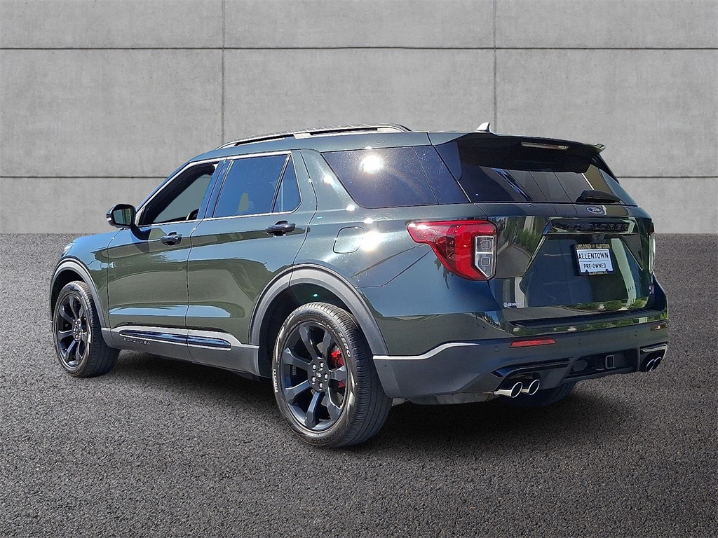 2023 Ford Explorer ST photo 4