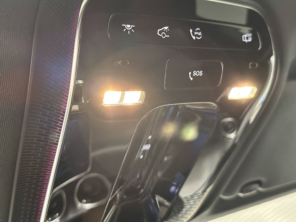 2026 Mercedes Benz GLC 300 photo 33
