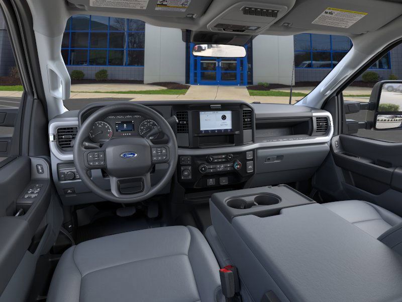 2026 Ford F-350 XL photo 9