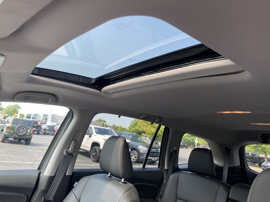 2022 Honda Pilot Special Edition photo 4