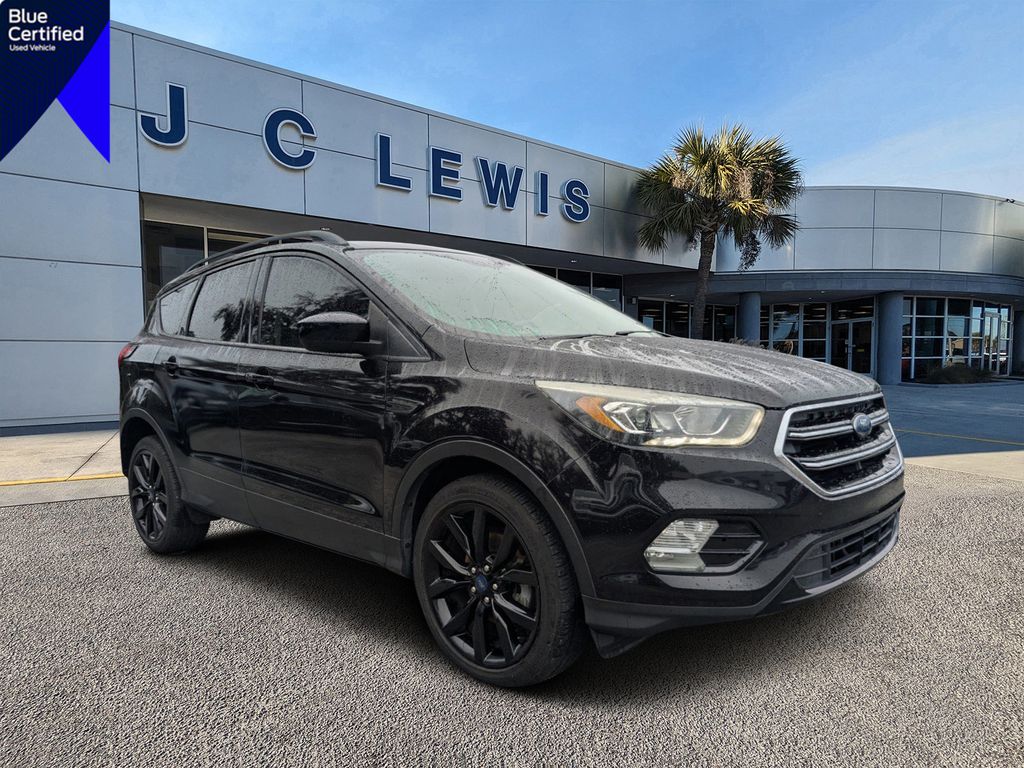 2019 Ford Escape SE's photo