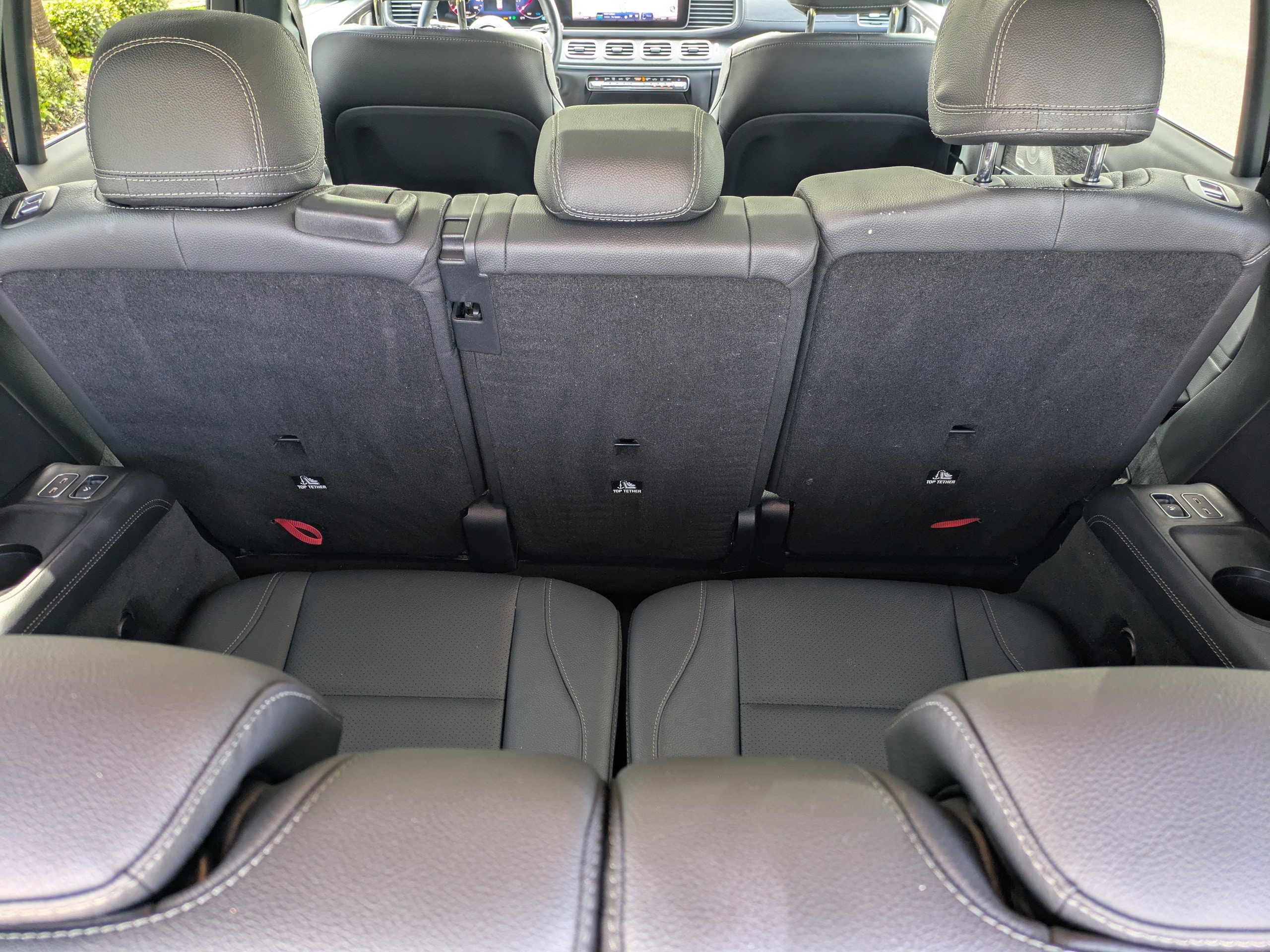 2025 Mercedes Benz GLS 450 4MATIC photo 11