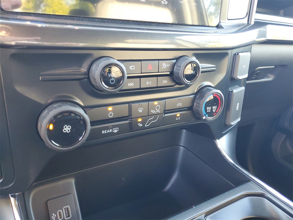 2025 Ford F-150 STX photo 16
