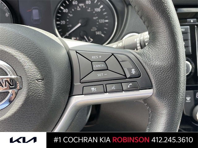 2018 Nissan Rogue SV photo 31