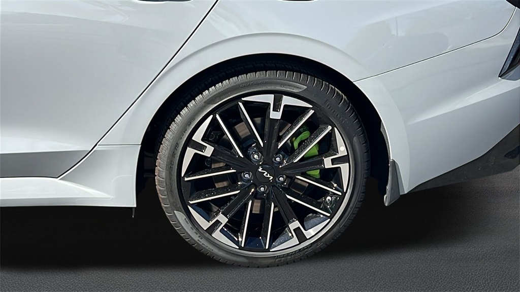 2026 Kia K5 GT photo 3