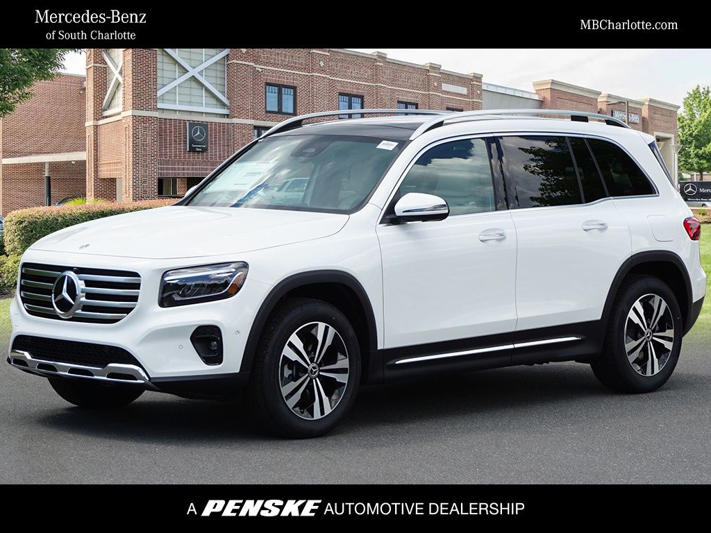 2025 Mercedes-Benz GLB Base's photo