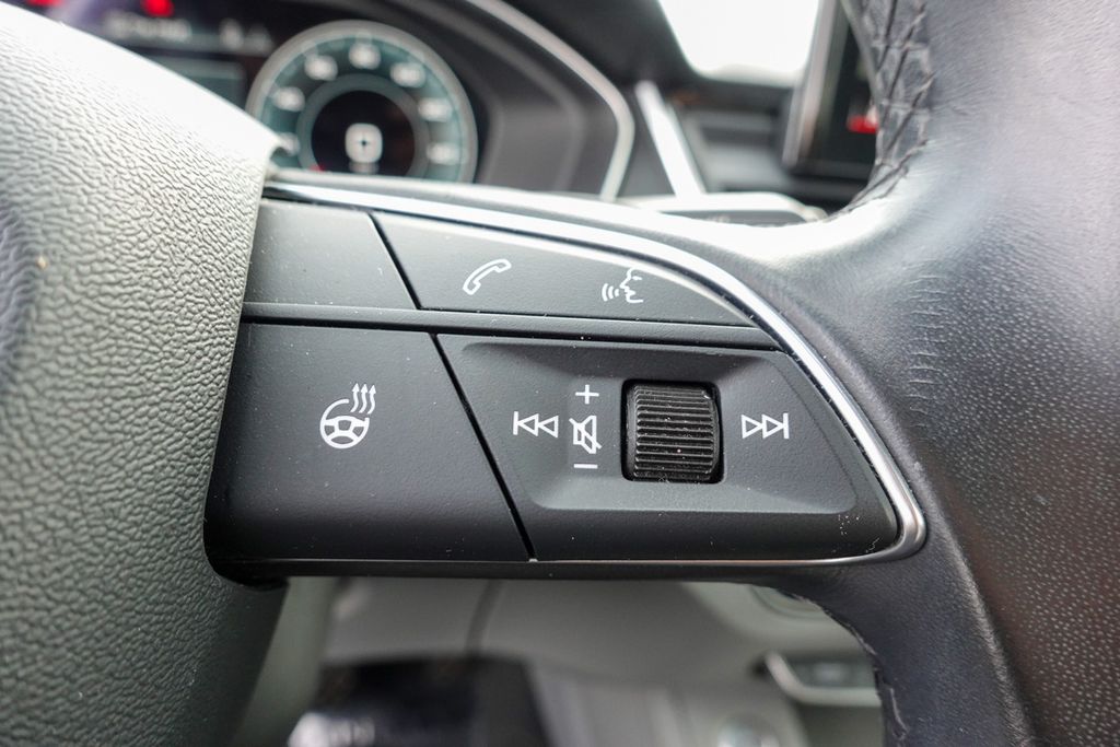 2022 Audi Q5 45 S line Premium photo 16