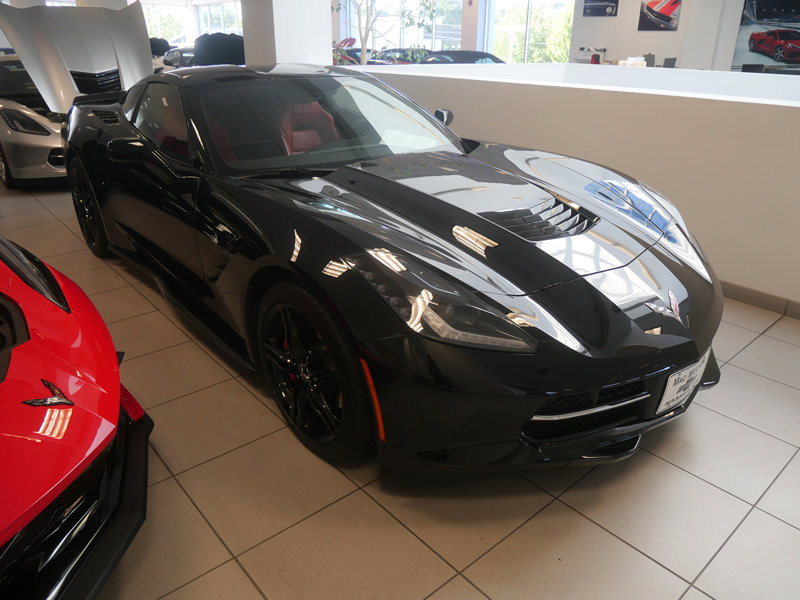 2017 Chevrolet Corvette Stingray 1LT photo 3