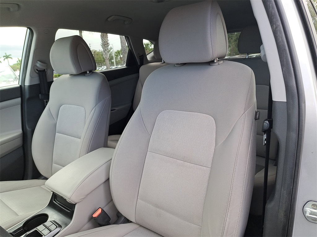 2016 Hyundai Tucson SE photo 18