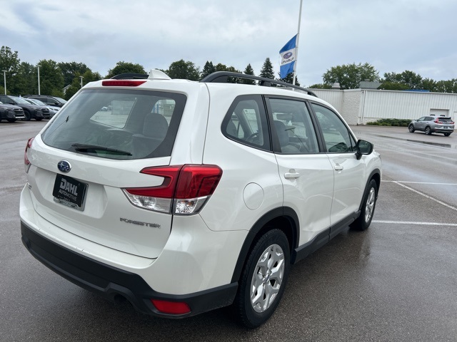 2020 Subaru Forester Base photo 13