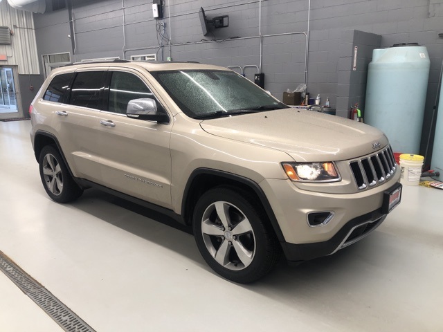 Used 2014 Jeep Grand Cherokee Limited with VIN 1C4RJFBG3EC365909 for sale in Kearney, NE