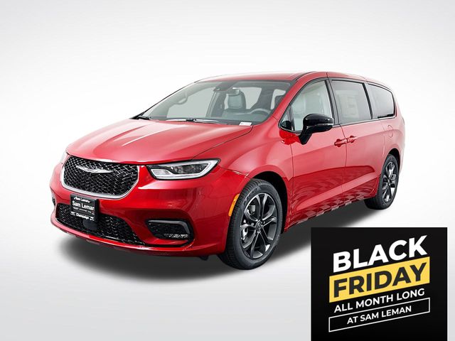 2026 Chrysler Pacifica photo 2