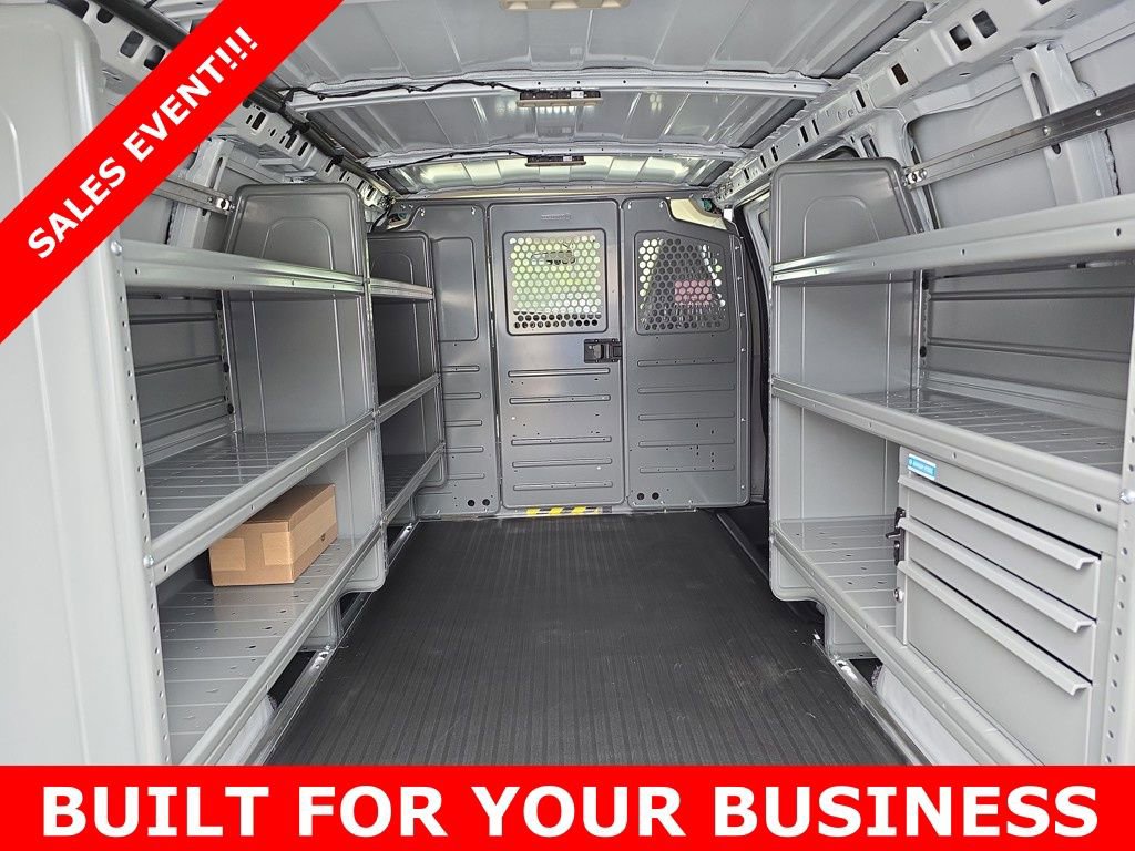 2025 Chevrolet Express 2500 Work Van Cargo photo 4