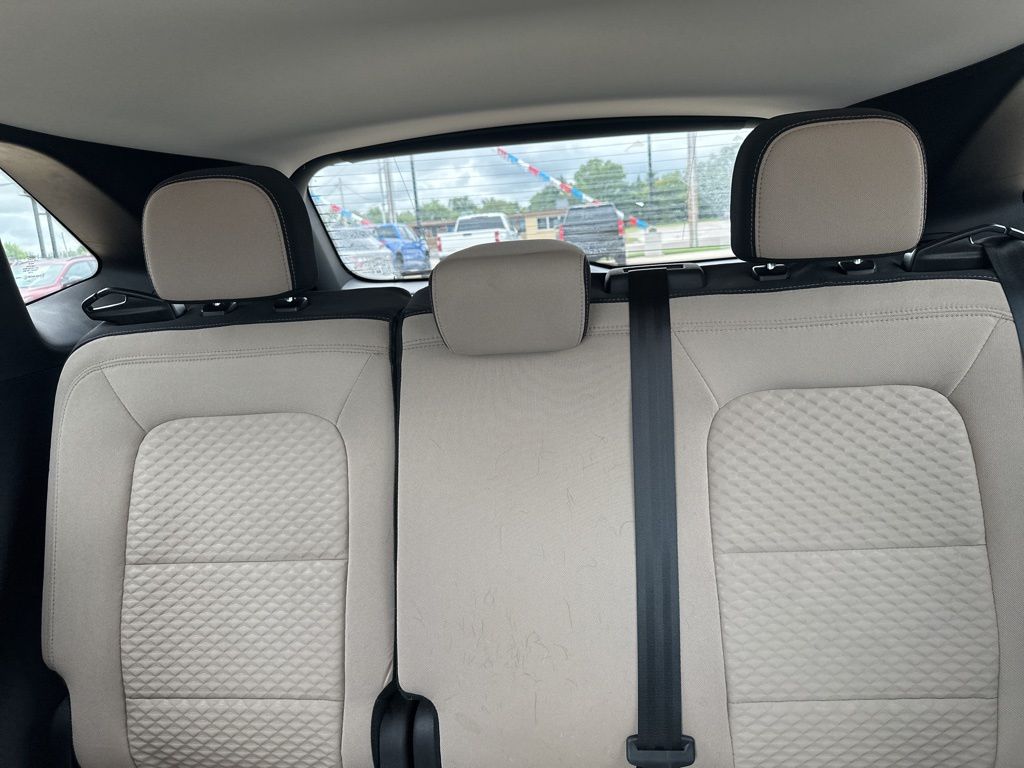 2022 Ford Escape SE photo 7