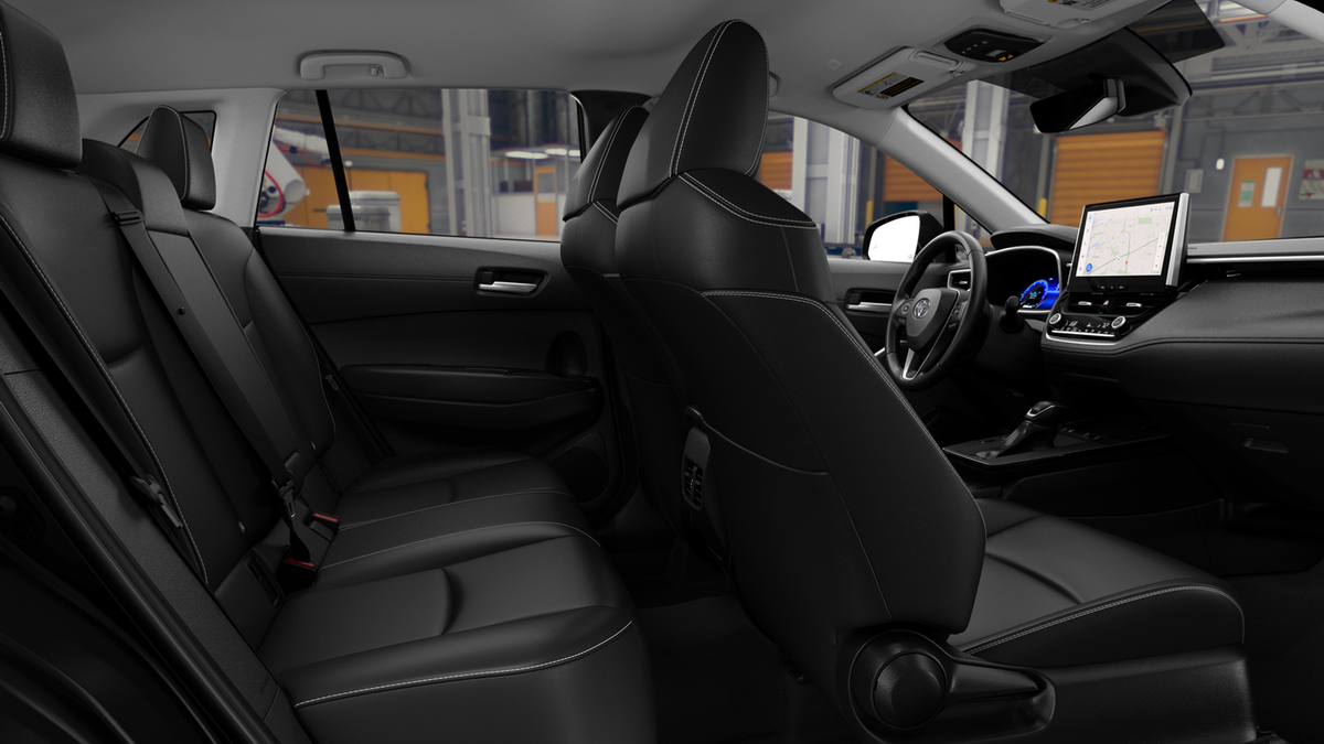 2026 Toyota Corolla Cross XLE photo 18