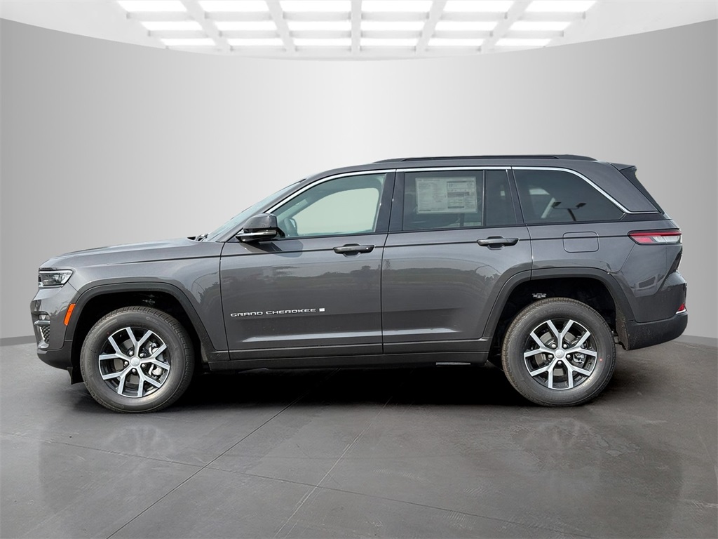 2025 Jeep Grand Cherokee Limited photo 3